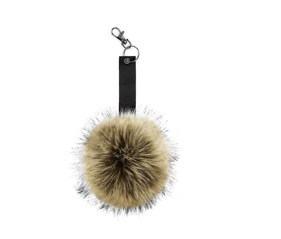 FAUX FUR POP POM KEY RING — Farbe HAZEL